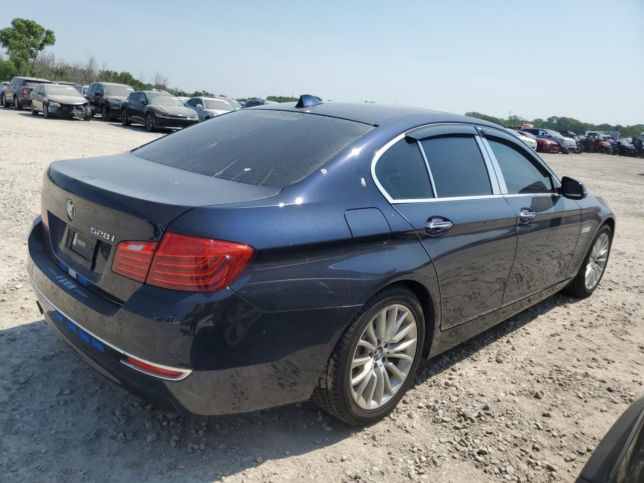 2016 BMW 528 I - Фото 3
