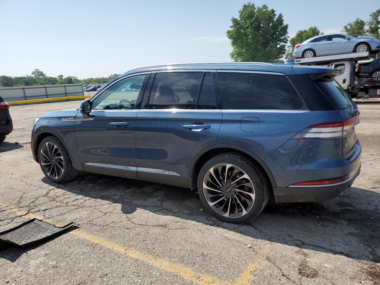 2020 Lincoln Aviator Reserve - Image 2