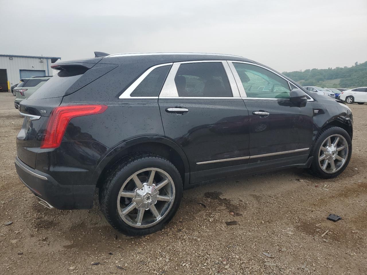 2017 Cadillac Xt5 Luxury - Фото 3