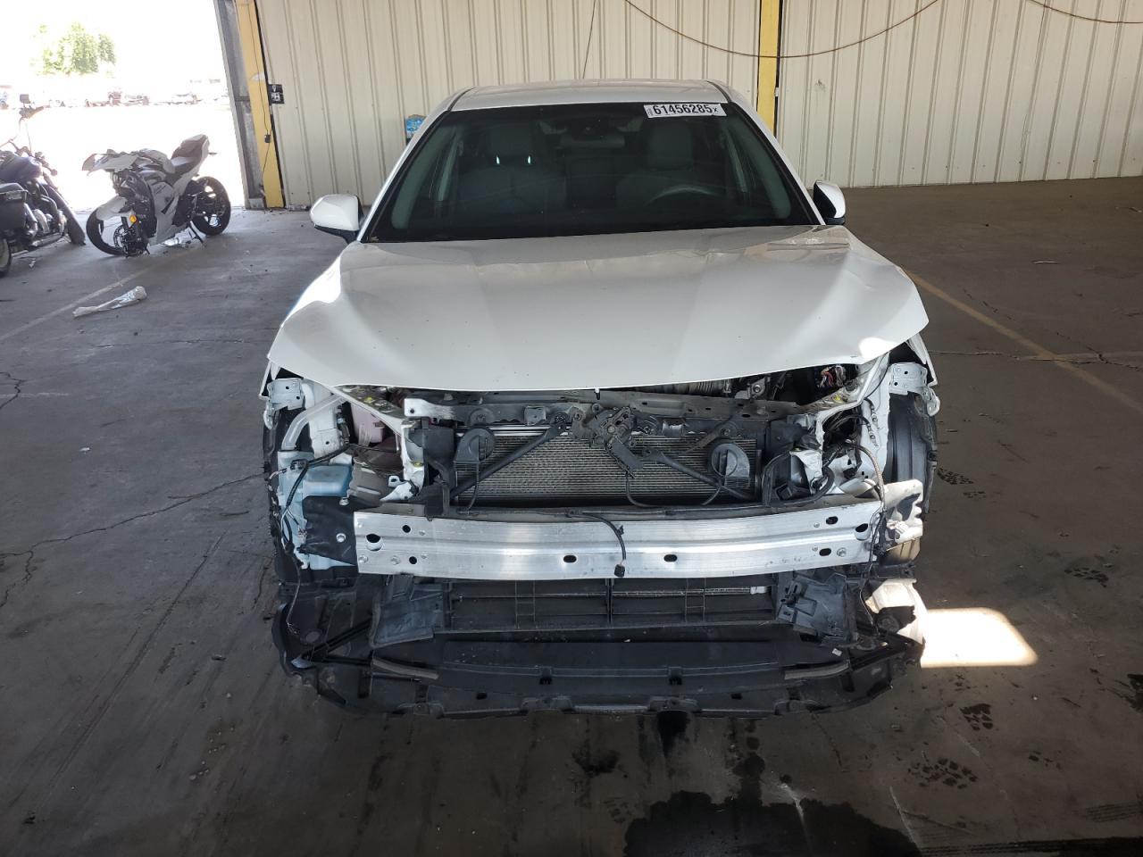 2018 Toyota Camry Le - Фото 5