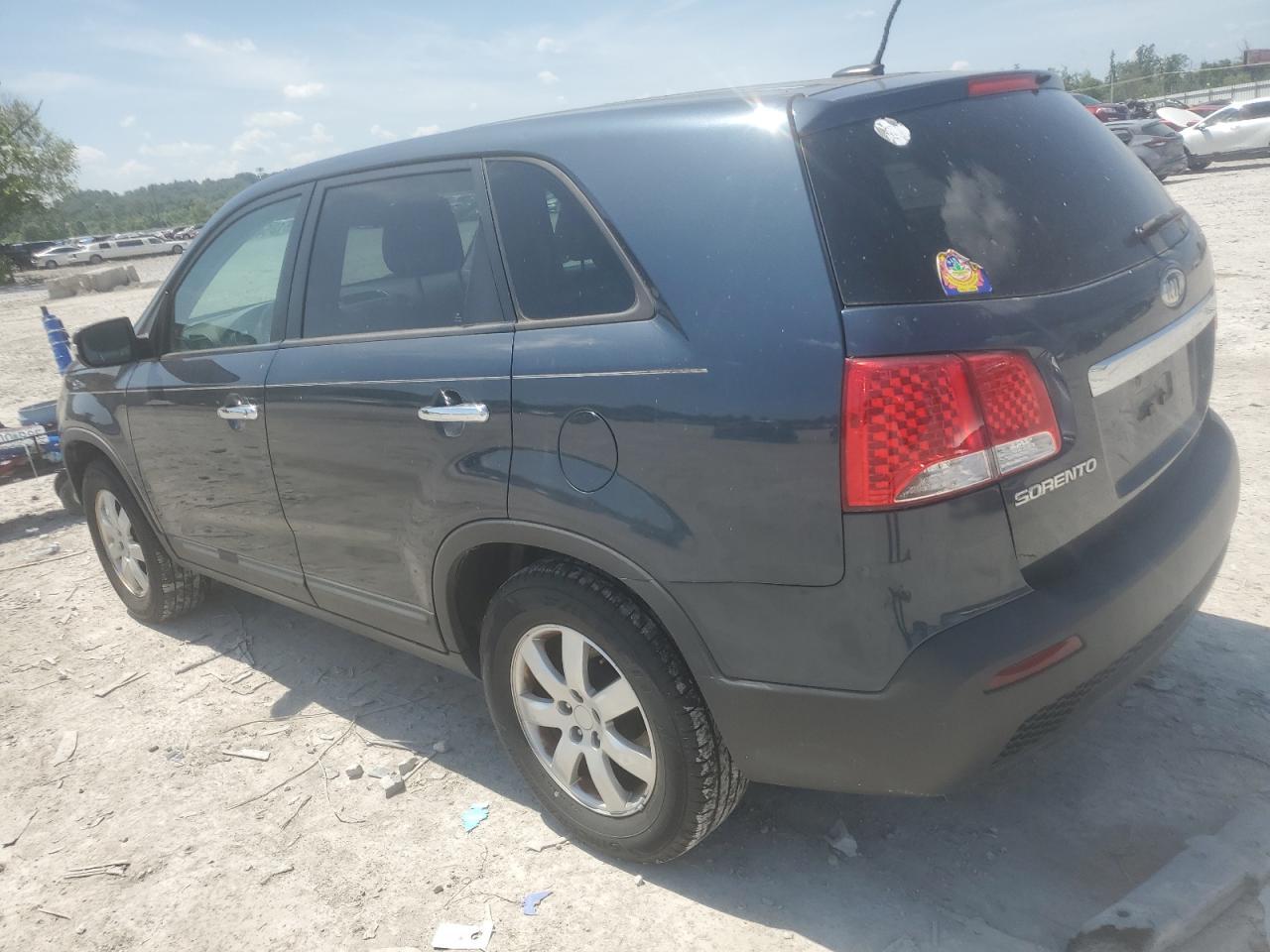 2011 Kia Sorento Base - Фото 2