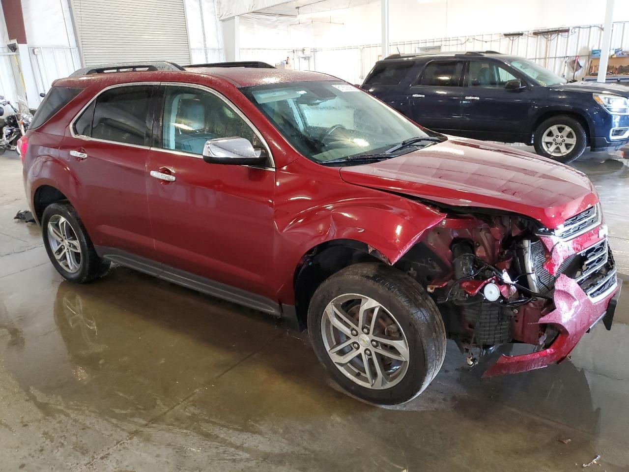 2017 Chevrolet Equinox Premier - Image 4