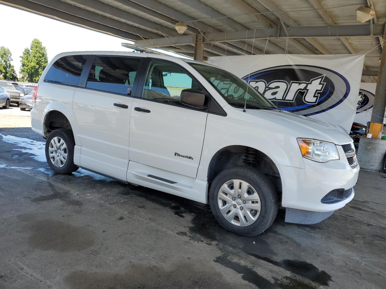 2019 Dodge Grand Caravan Se - Image 4