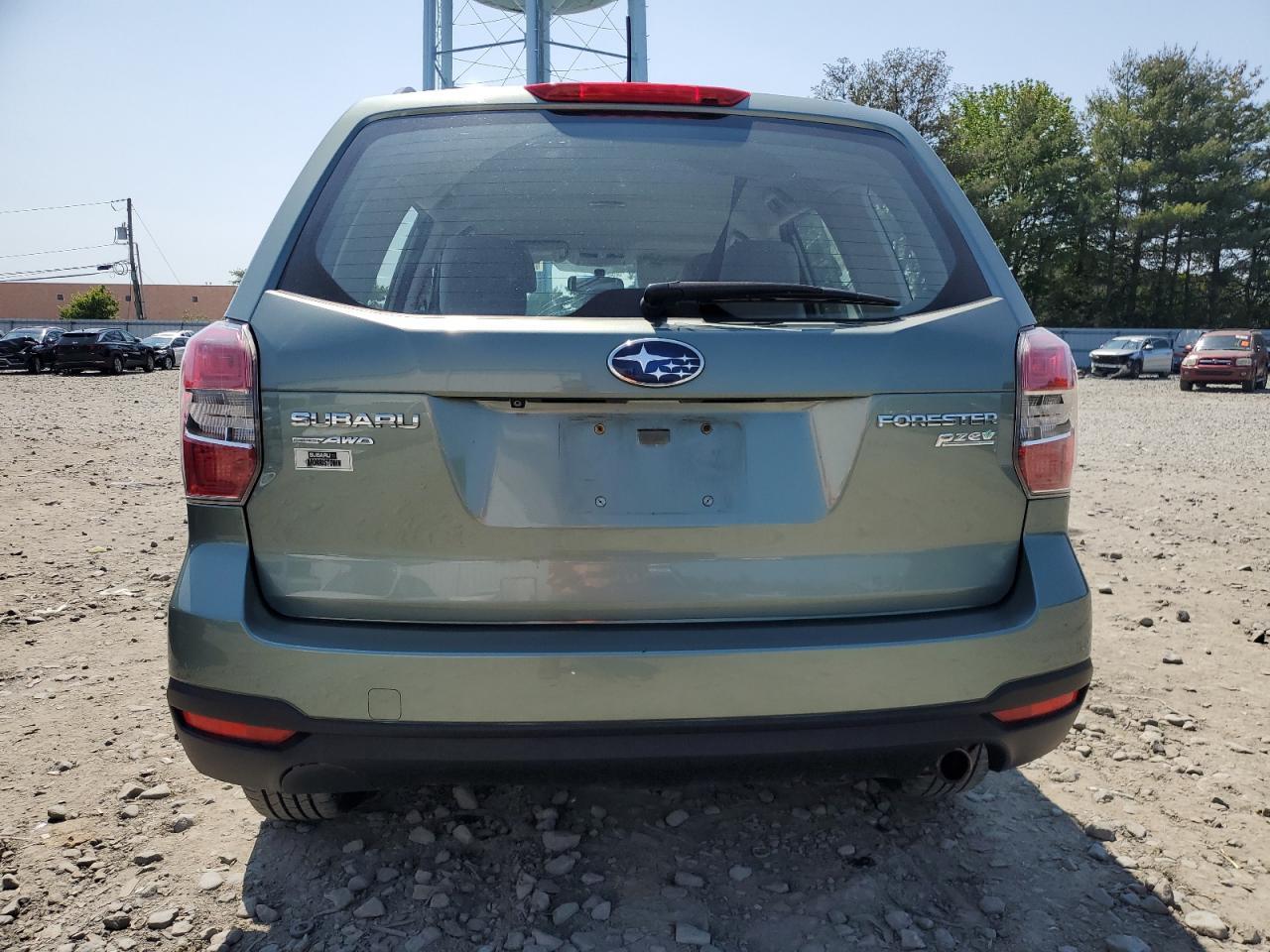 2015 Subaru Forester 2.5I - Image 6