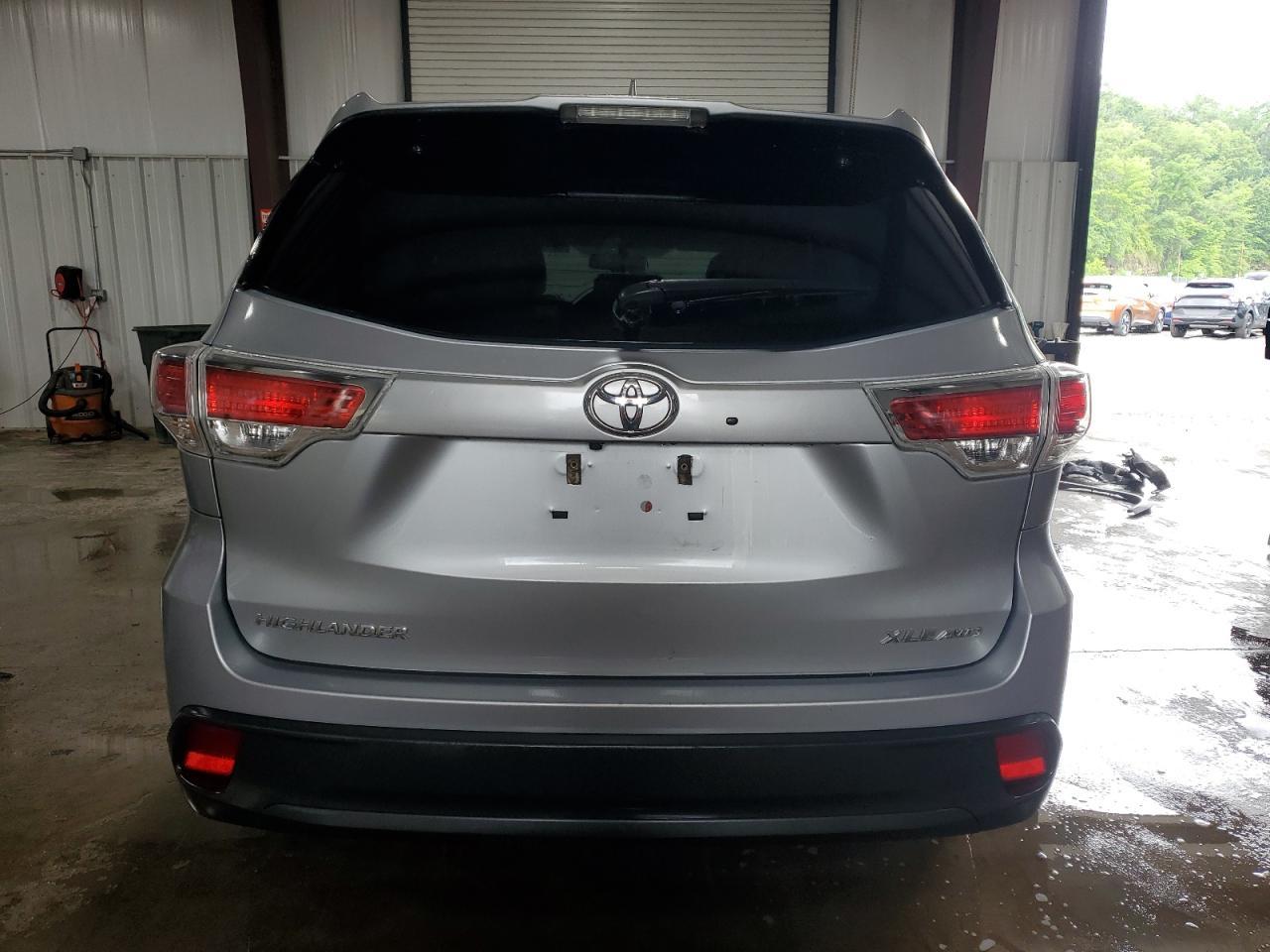 2016 Toyota Highlander Xle - Фото 6