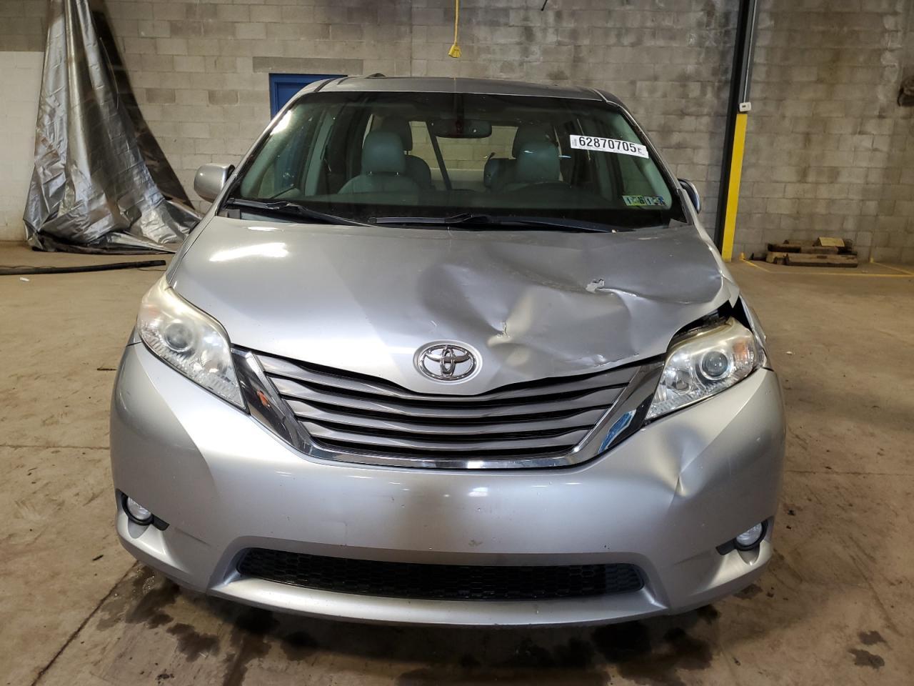 2012 Toyota Sienna Xle - Фото 5