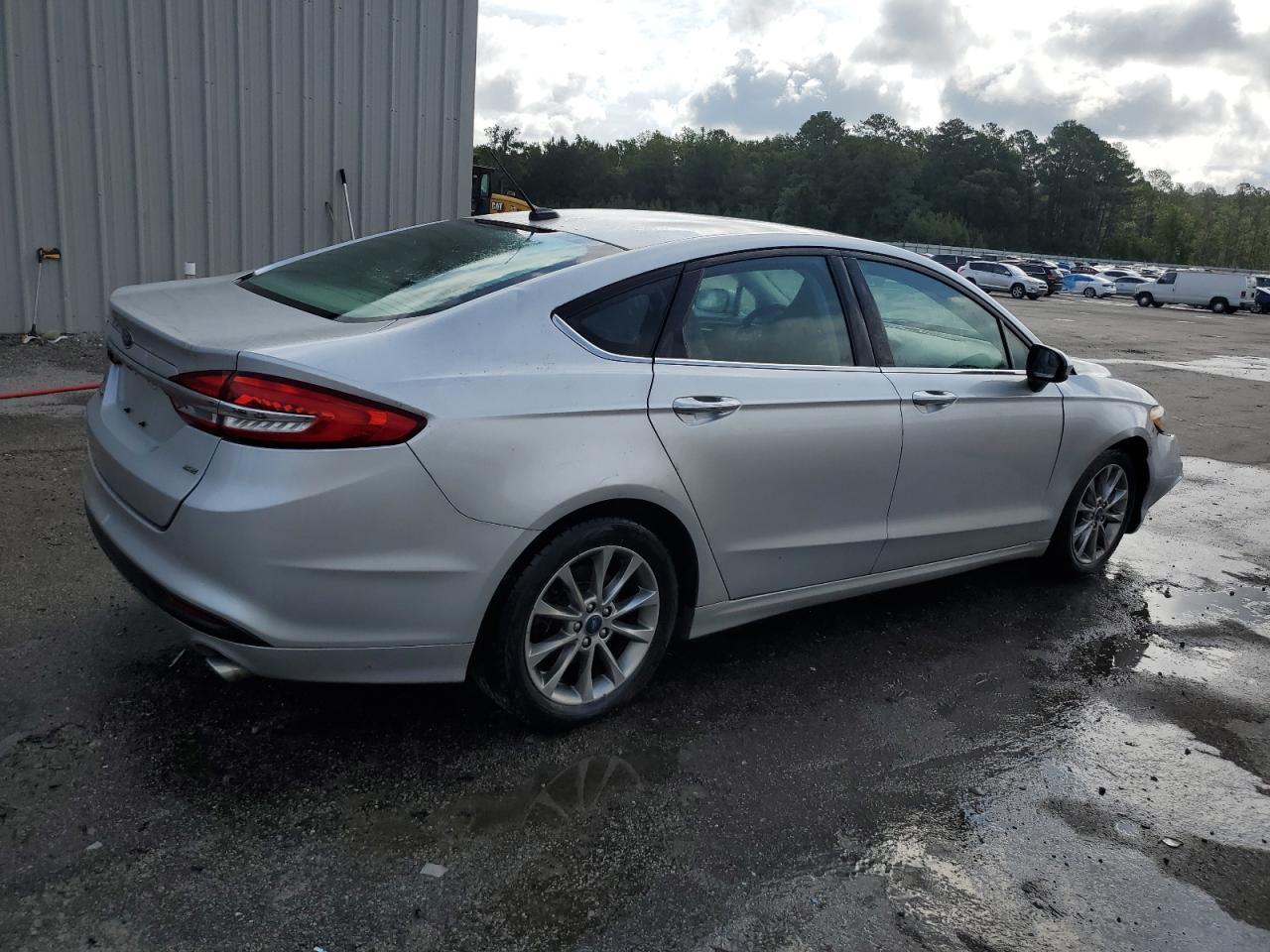 2017 Ford Fusion Se - Image 3