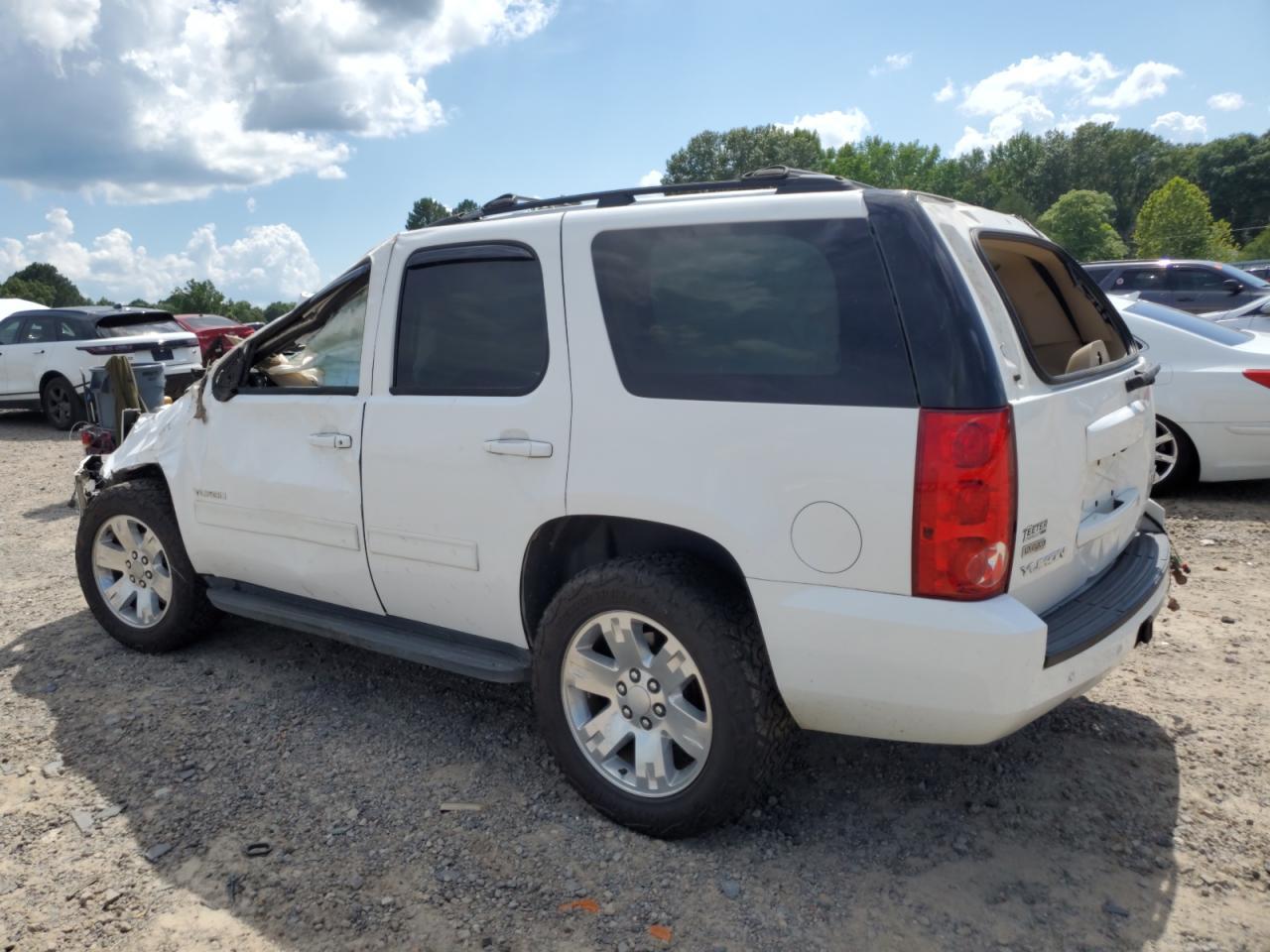 2012 GMC Yukon Sle - Фото 2