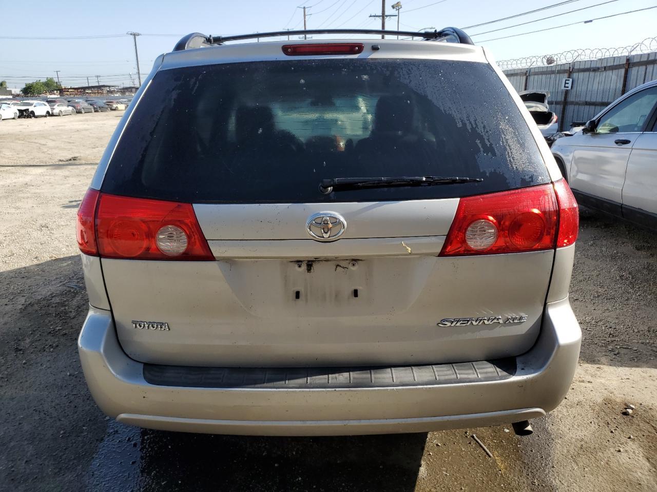 2008 Toyota Sienna Xle - Фото 6