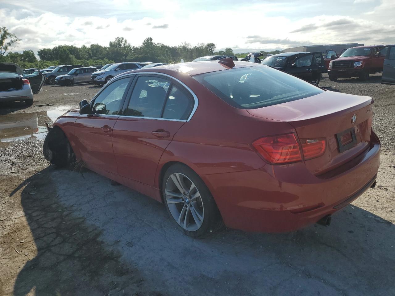 2015 BMW 335 I - Фото 2