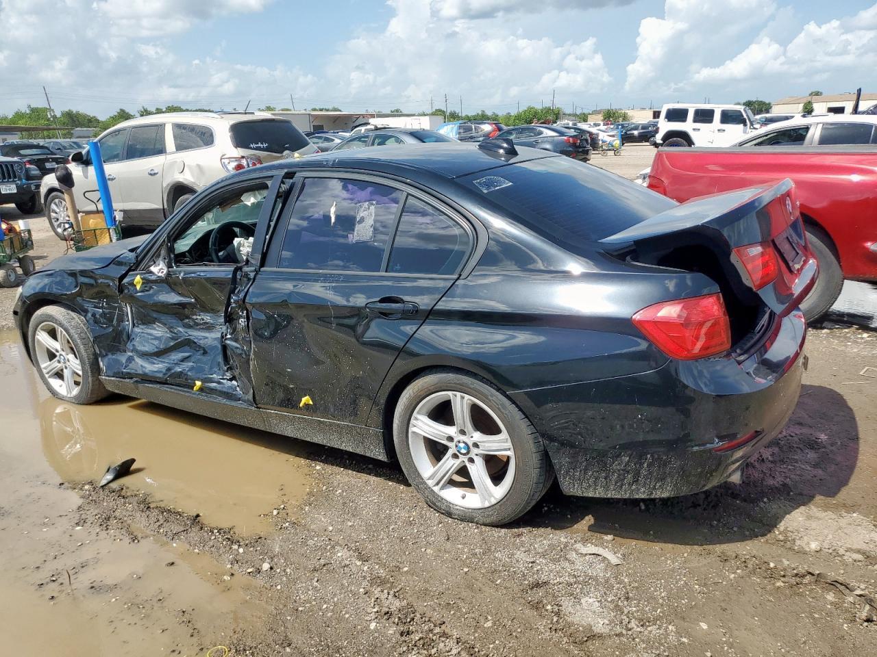 2014 BMW 320 I - Фото 2