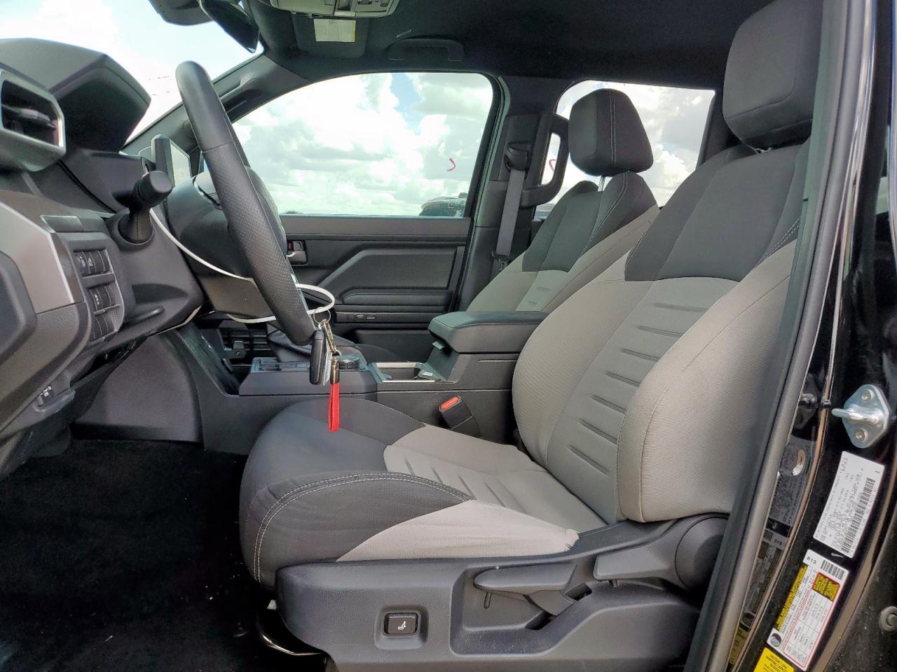 2024 Toyota Tacoma Double Cab - Image 7