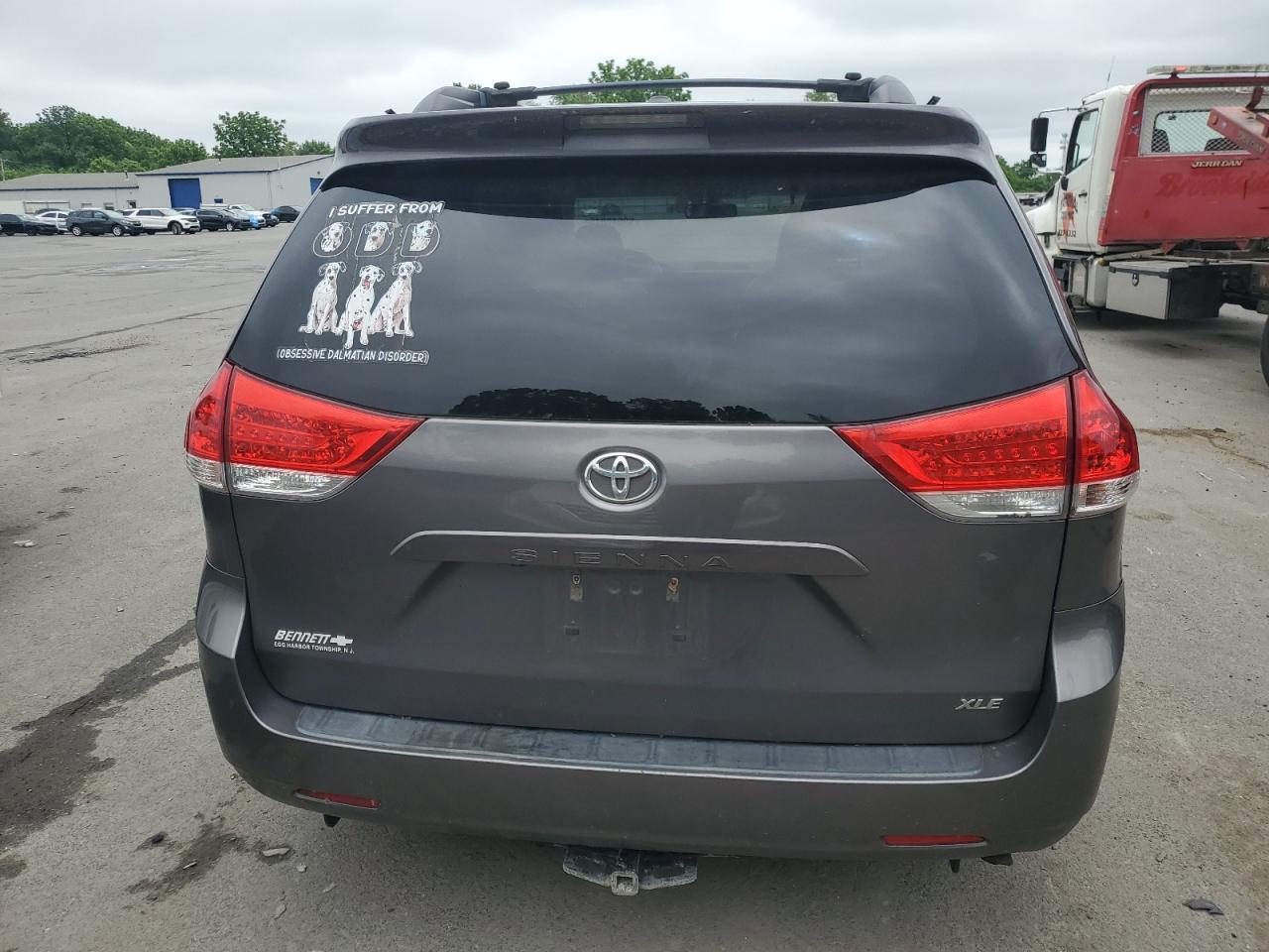 2011 Toyota Sienna Xle - Фото 6