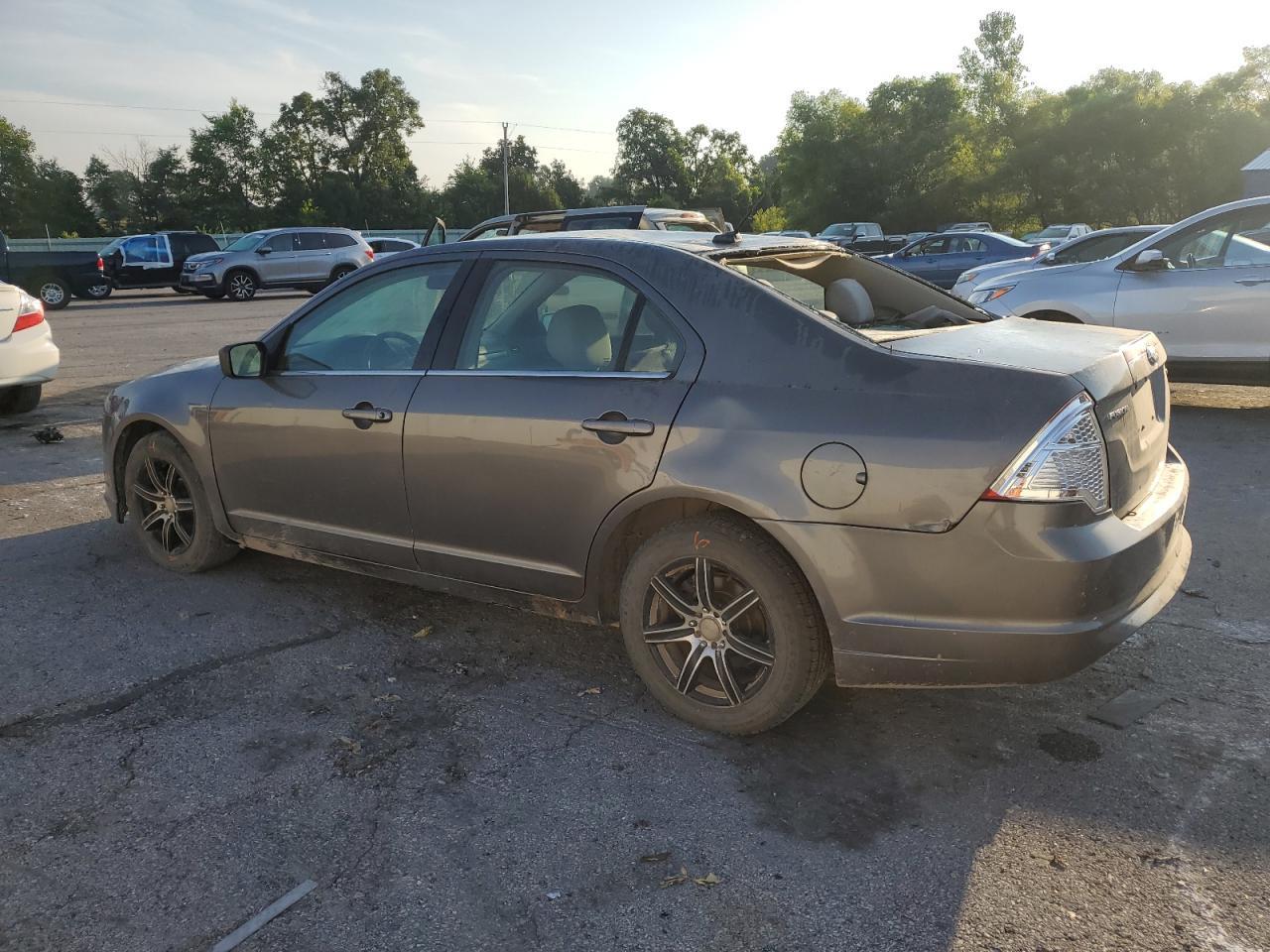 2011 Ford Fusion Se - Фото 2