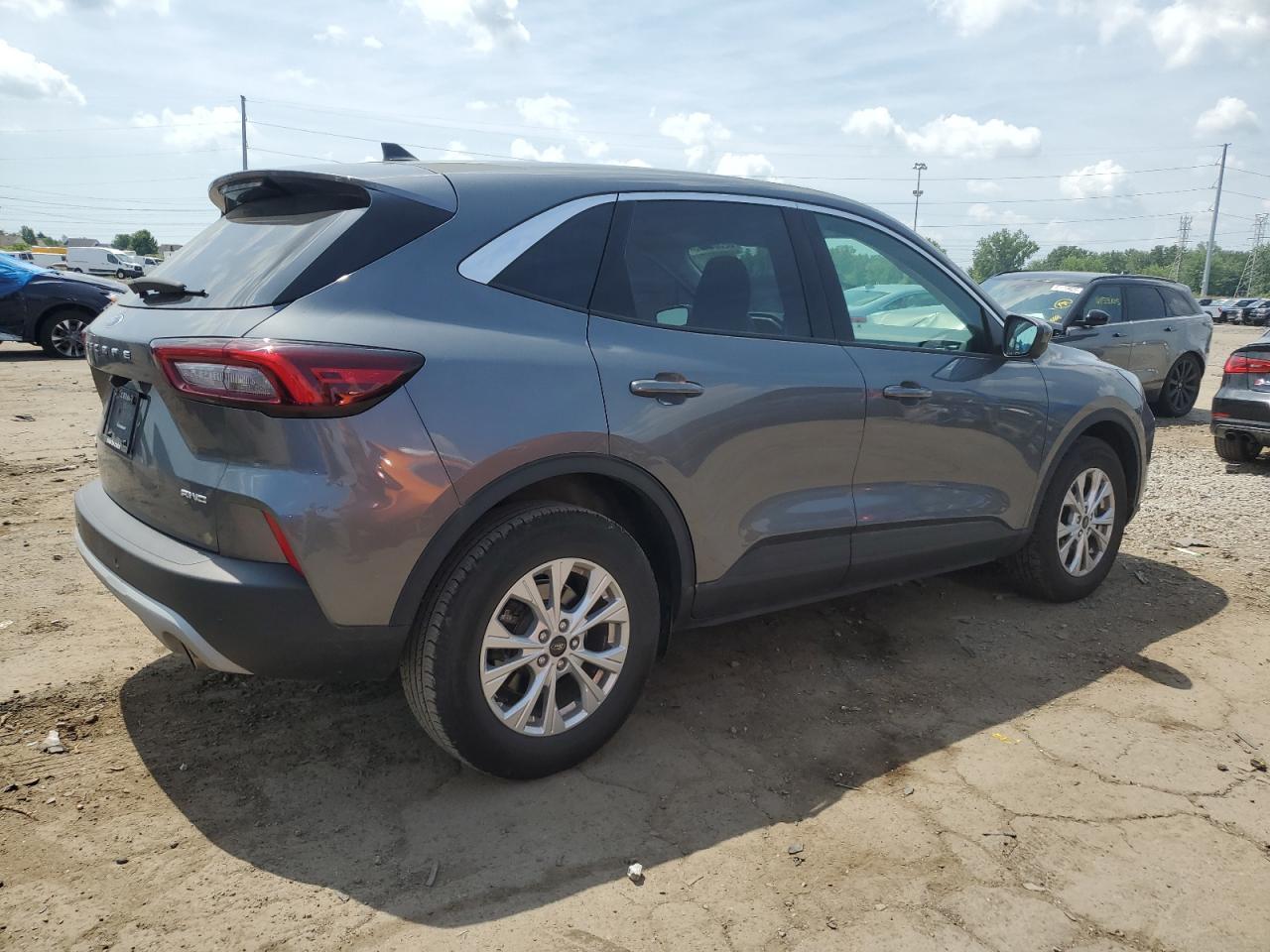 2023 Ford Escape Active - Фото 3