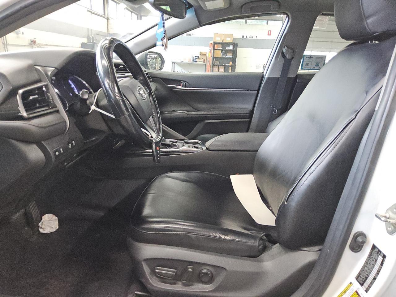 2019 Toyota Camry Hybrid - Фото 5