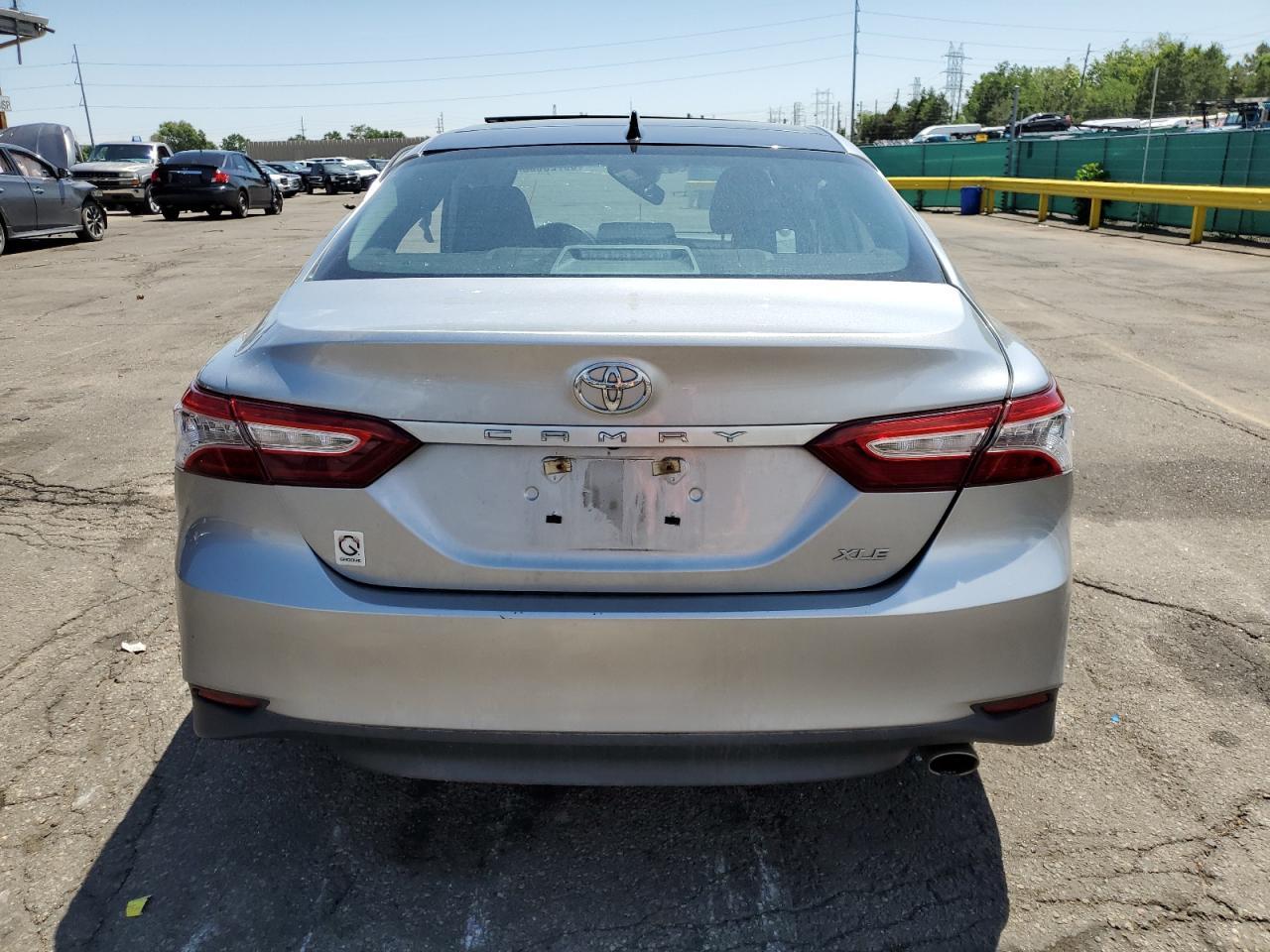 2019 Toyota Camry L - Фото 6