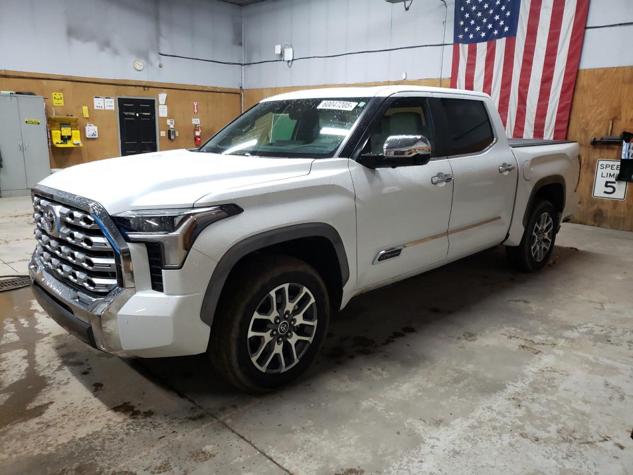 2024 Toyota Tundra Crewmax Platinum