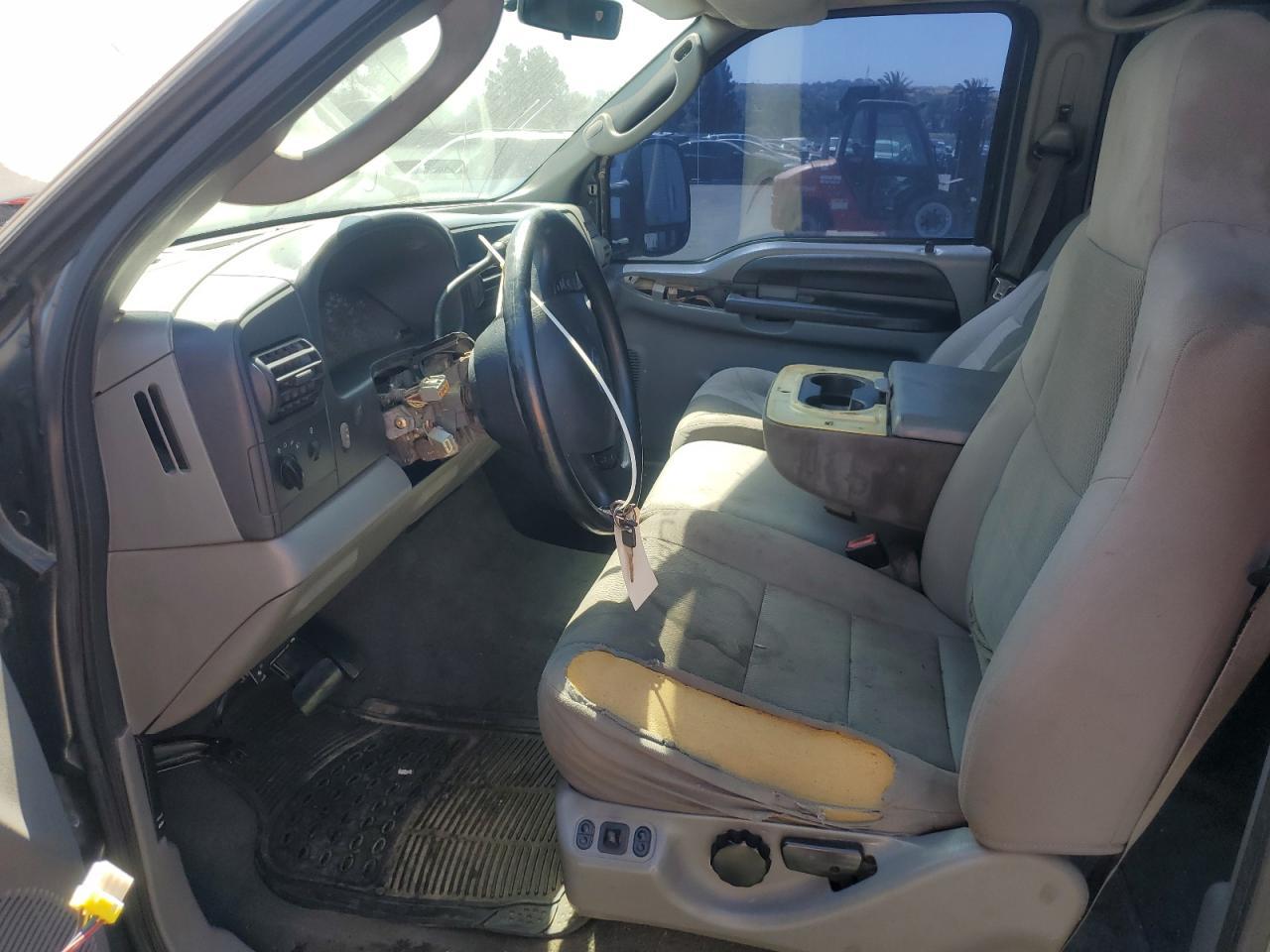 2005 Ford F250 Super Duty - Image 7