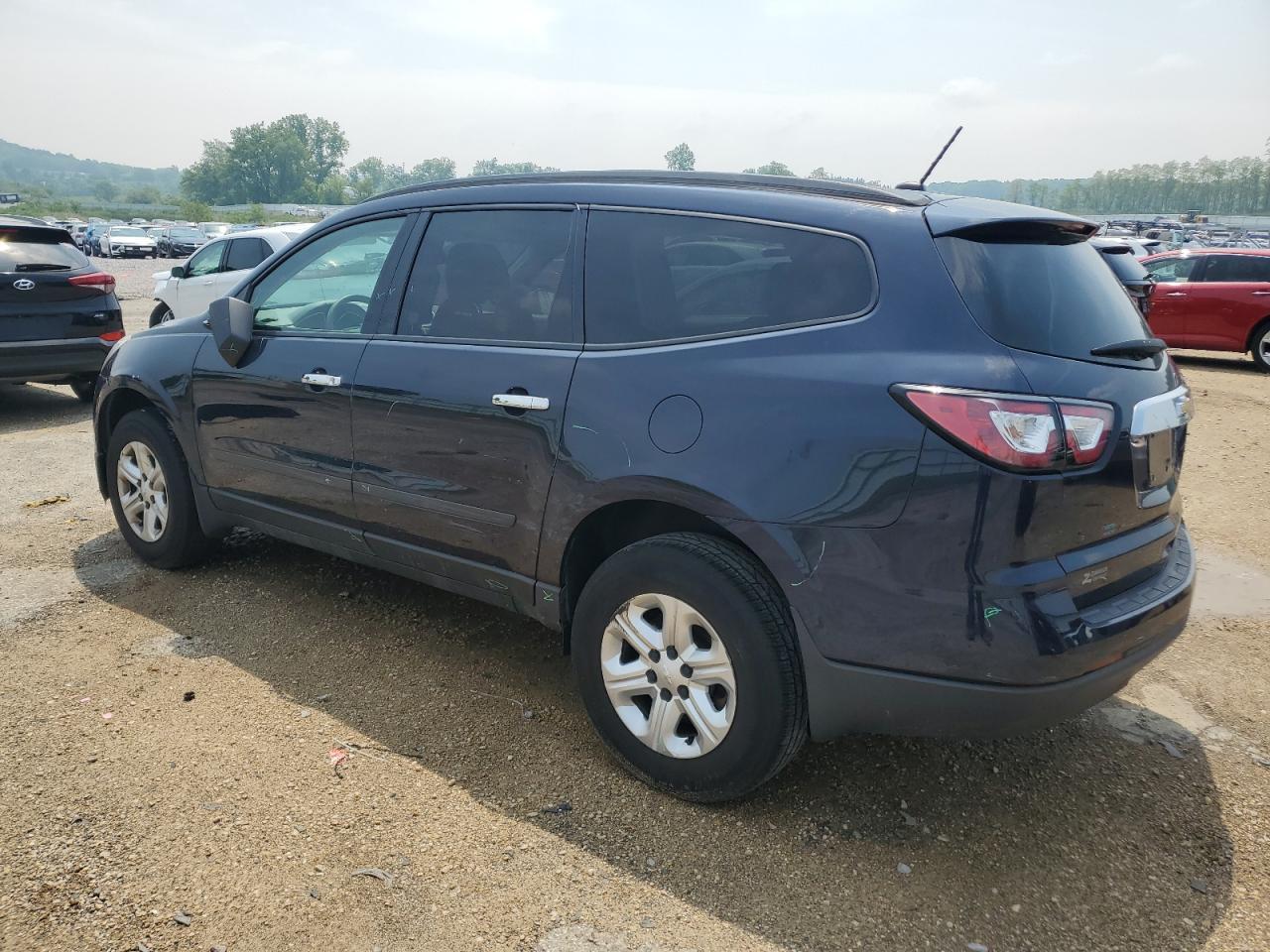 2015 Chevrolet Traverse Ls - Image 2