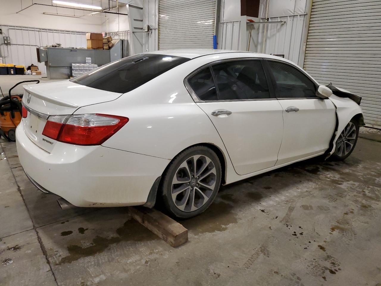 2015 Honda Accord Sport - Фото 3