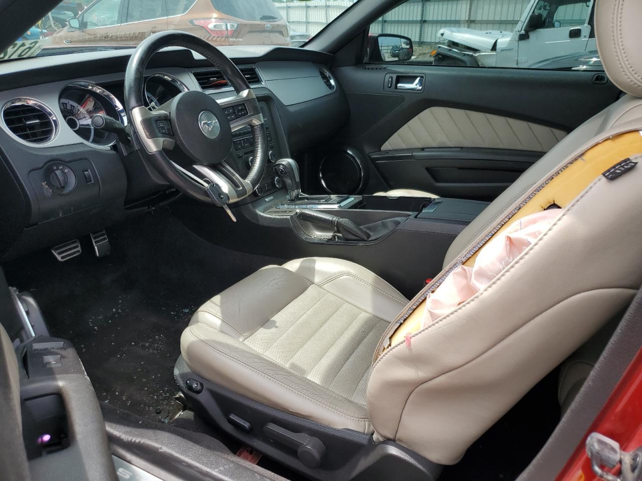 2013 Ford Mustang - Image 7