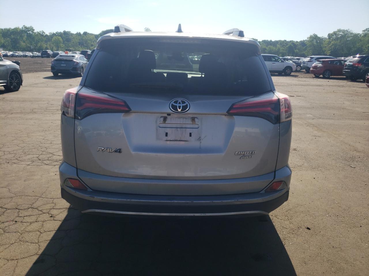 2017 Toyota Rav4 Limited - Image 6