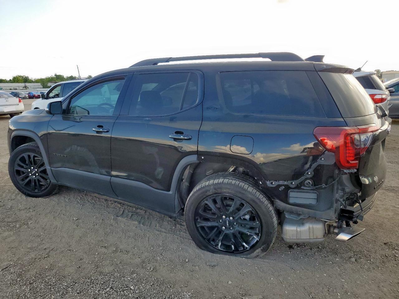 2023 GMC Acadia Slt - Фото 2