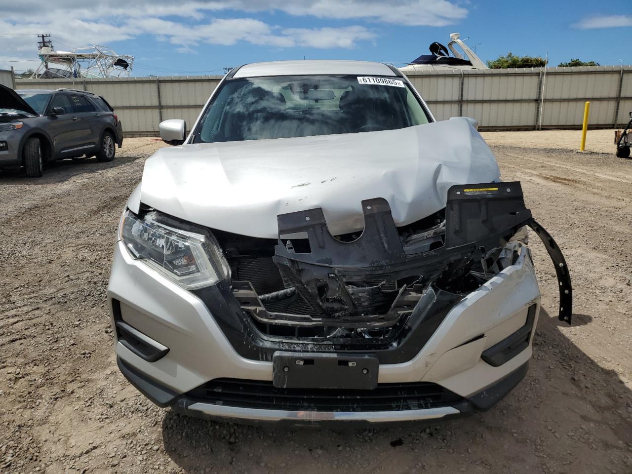 2019 Nissan Rogue S - Фото 5