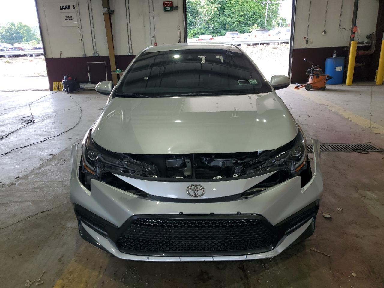 2020 Toyota Corolla Se - Фото 5