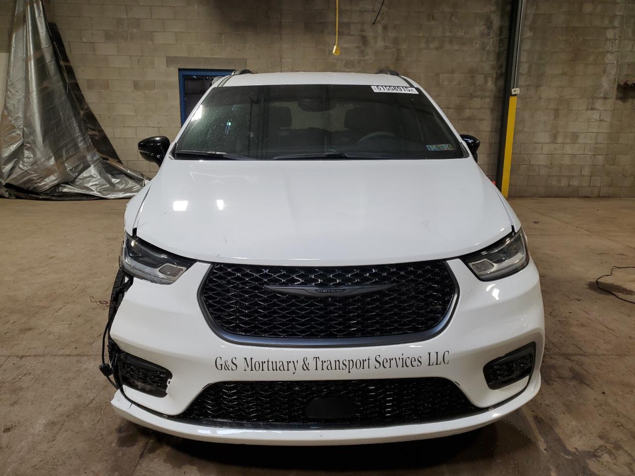 2024 Chrysler Pacifica Touring L - Image 5