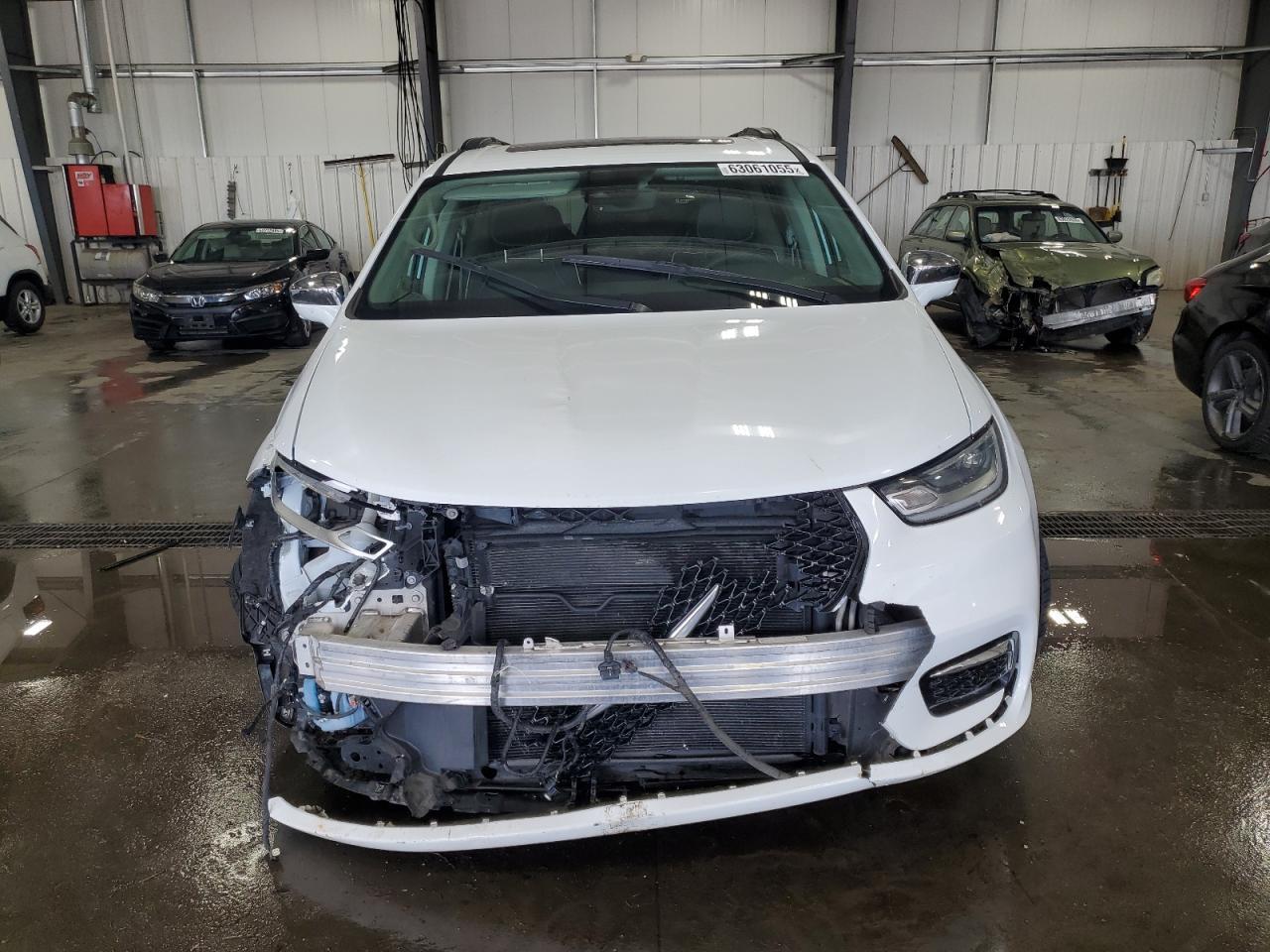 2022 Chrysler Pacifica Limited - Image 5