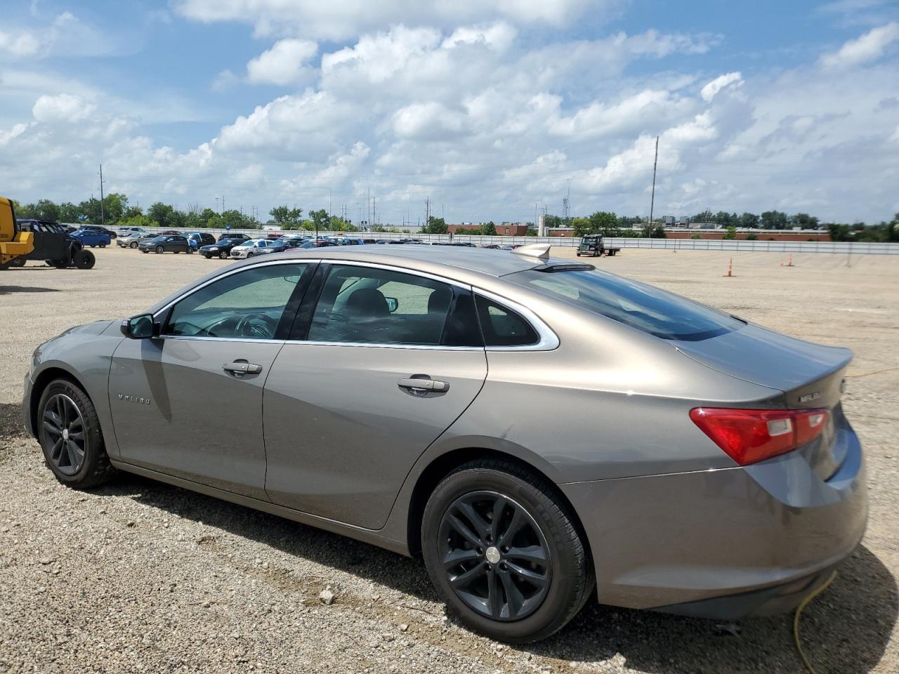 2018 Chevrolet Malibu Lt - Фото 2