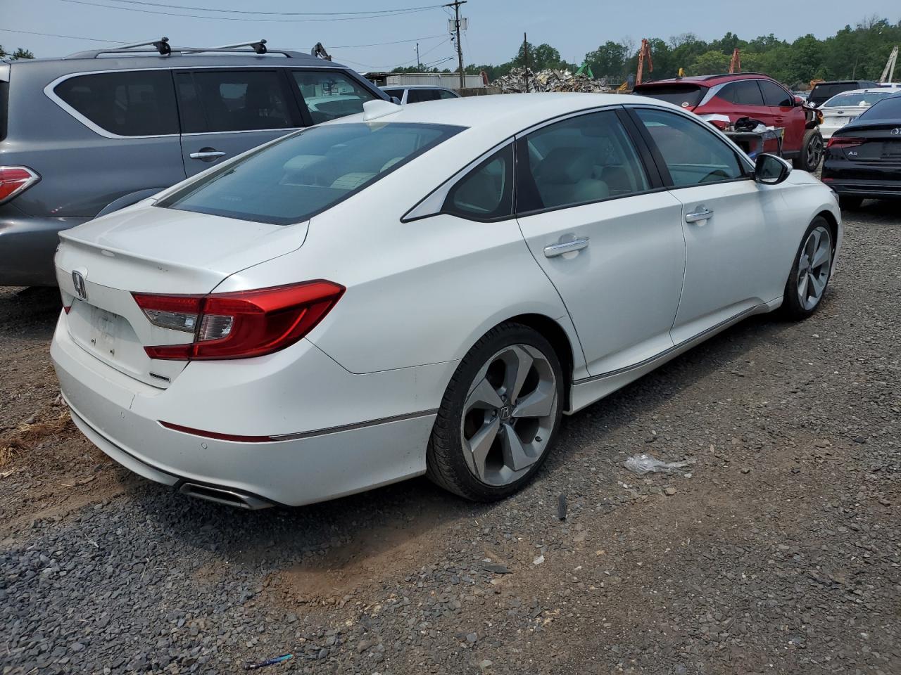 2018 Honda Accord Touring - Image 3