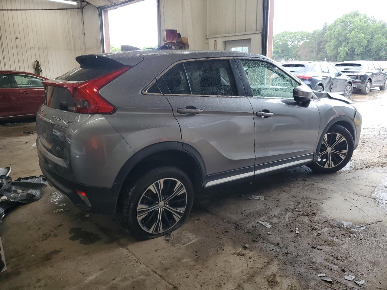2018 Mitsubishi Eclipse Cross Se - Фото 3