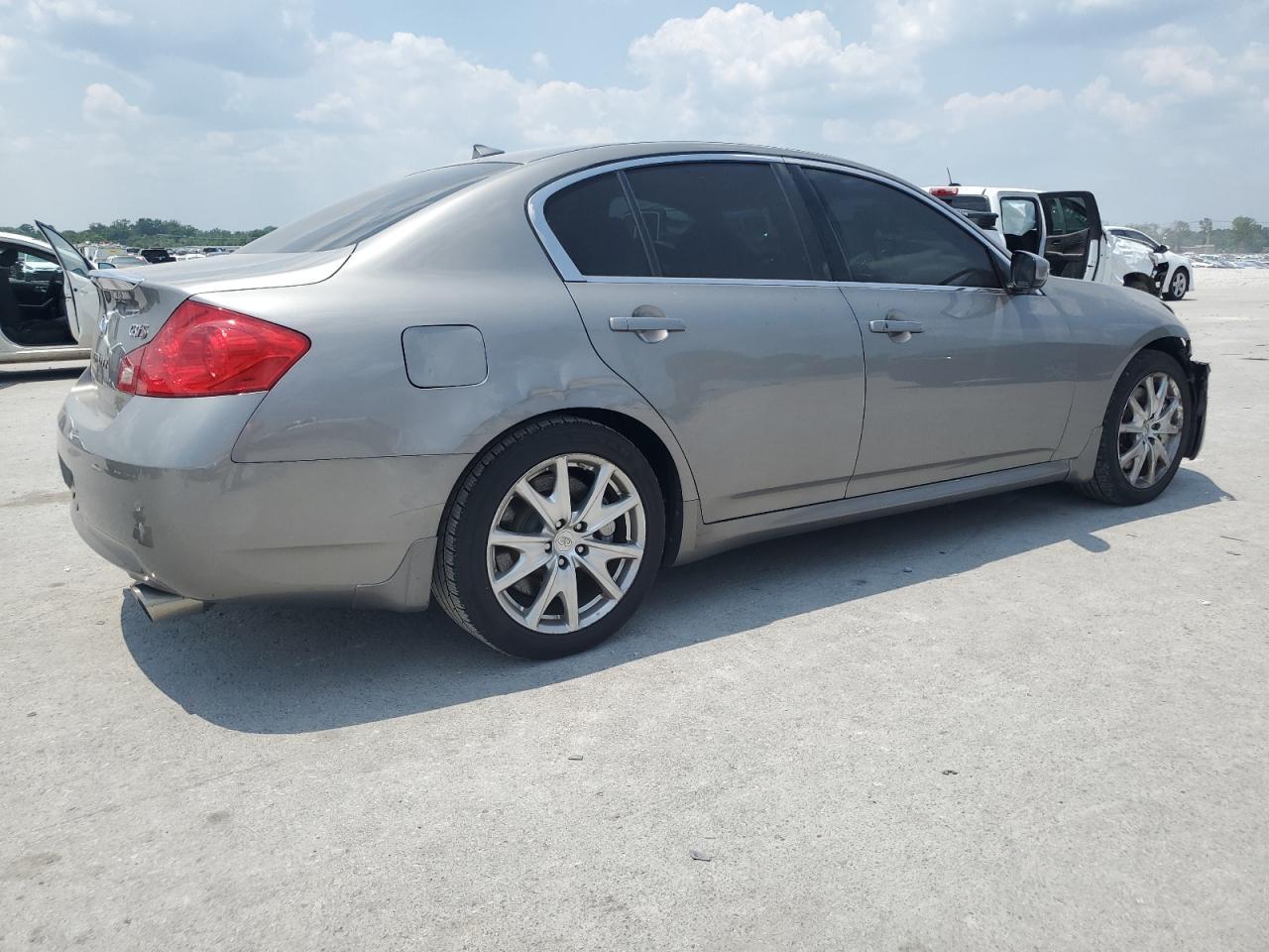 2009 Infiniti G37 Base - Фото 3