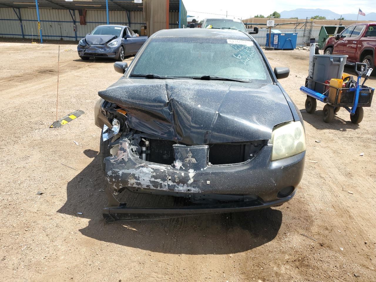 2006 Mitsubishi Galant De - Image 5