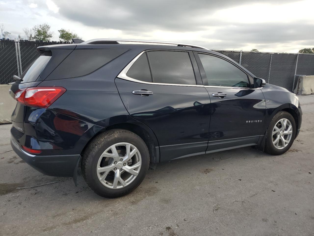 2020 Chevrolet Equinox Premier - Image 3