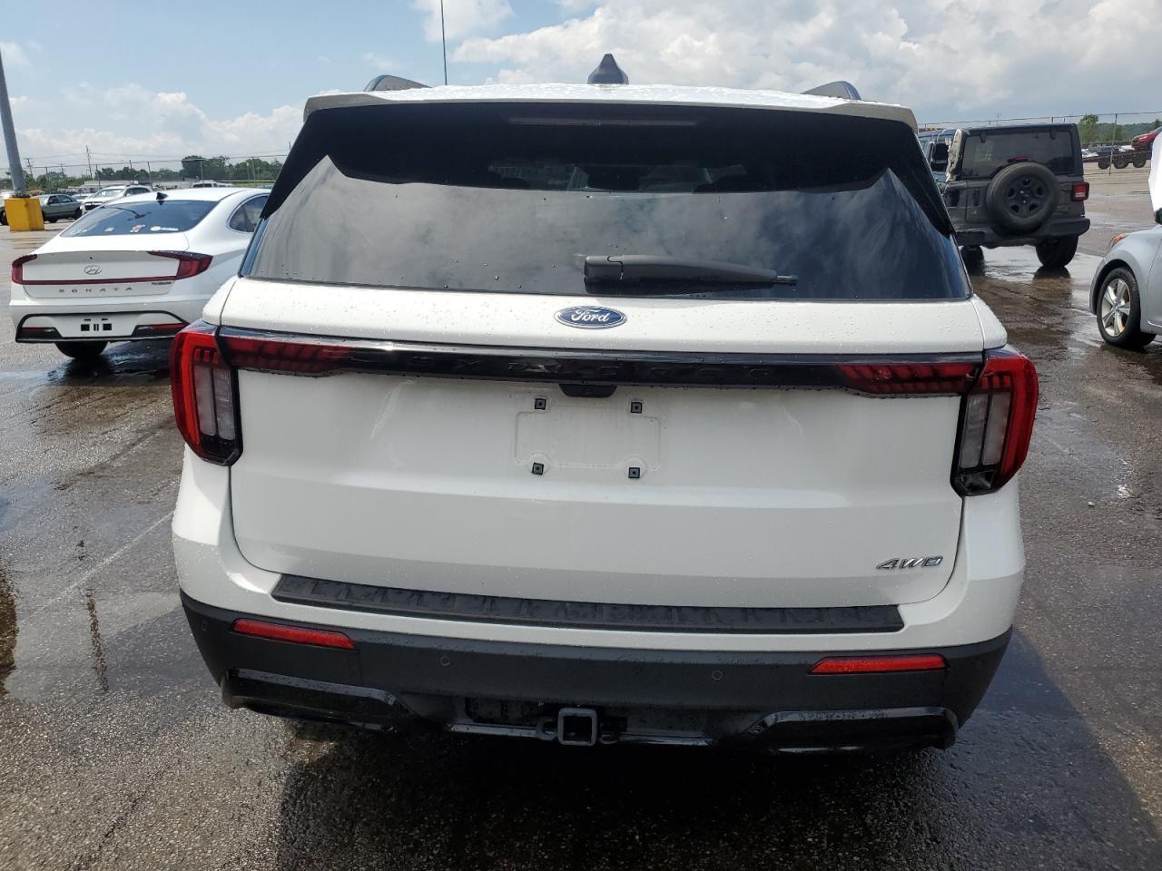 2025 Ford Explorer St-Line - Фото 6