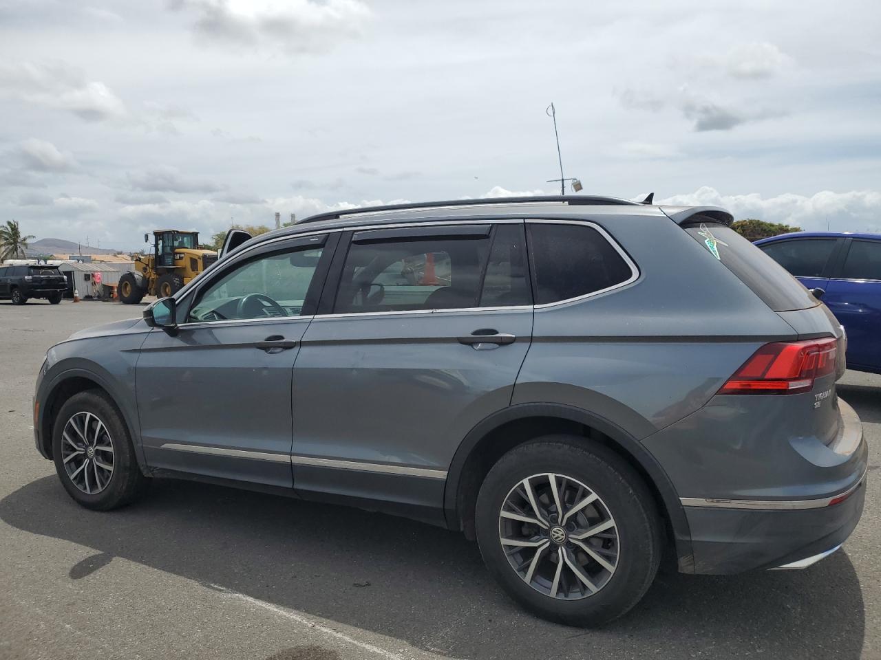 2018 Volkswagen Tiguan Se - Image 2