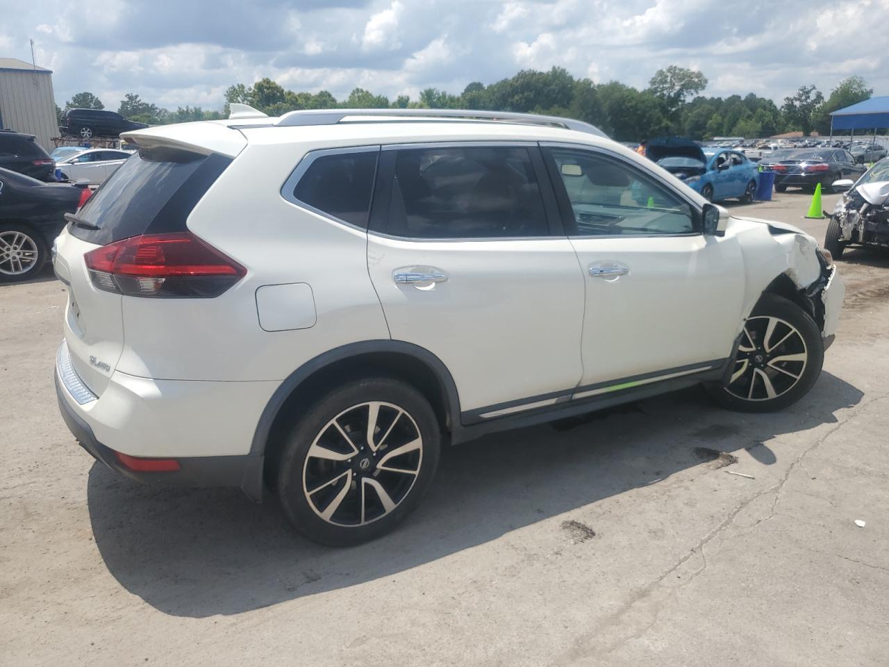 2018 Nissan Rogue S - Image 3
