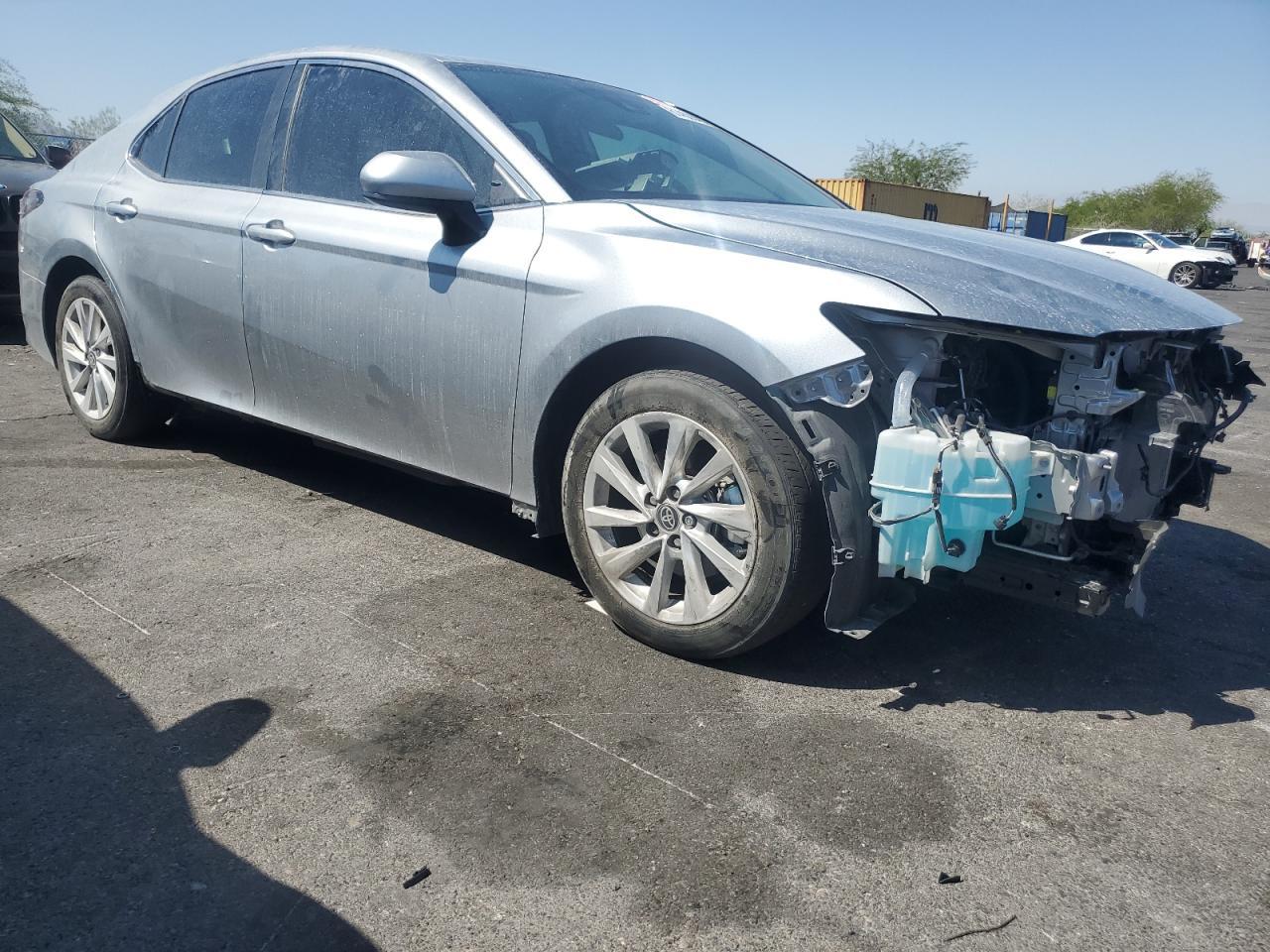 2024 Toyota Camry Le - Фото 4
