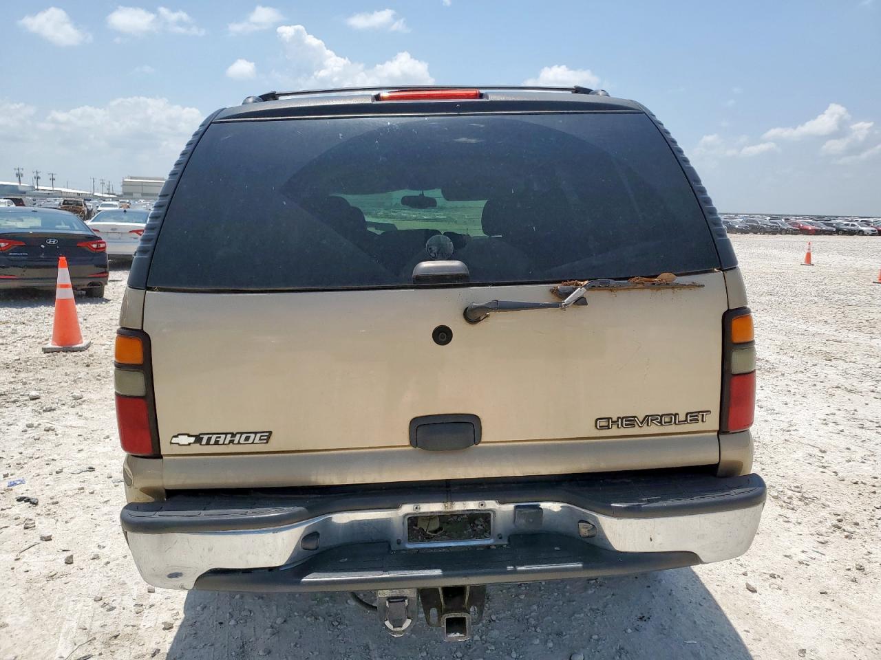 2005 Chevrolet Tahoe C1500 - Image 6