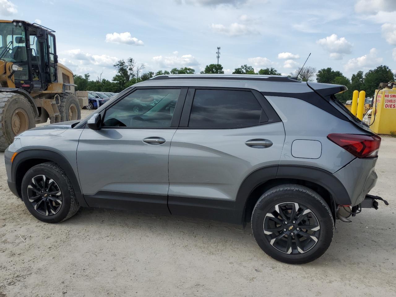 2023 Chevrolet Trailblazer Lt - Image 2