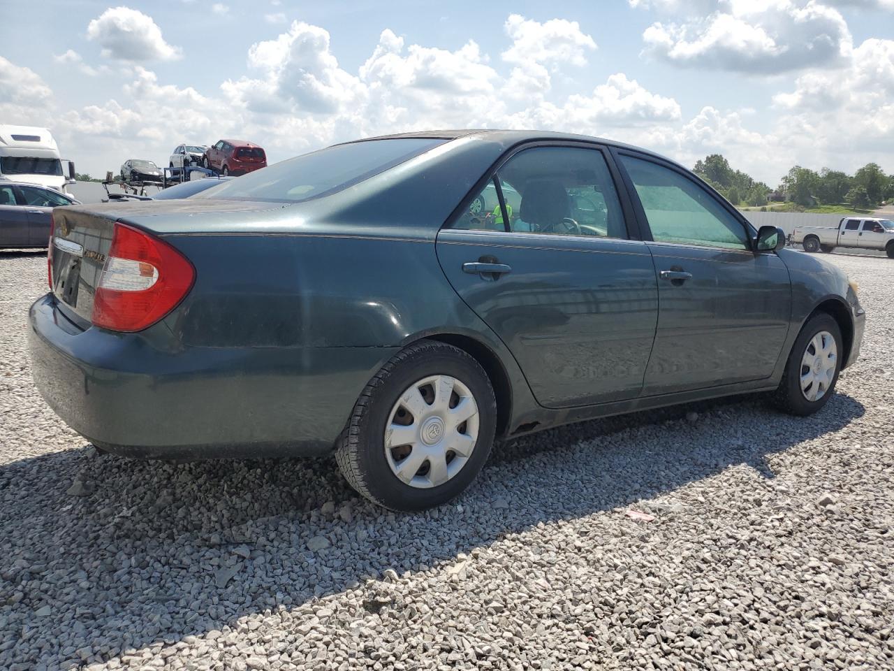 2002 Toyota Camry Le - Фото 3