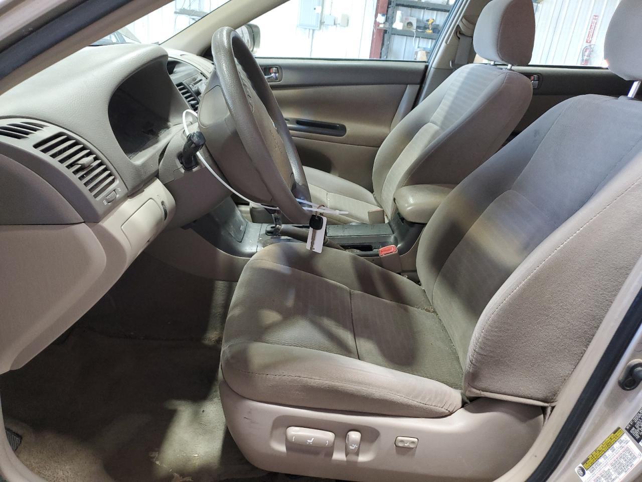 2005 Toyota Camry Le - Фото 7