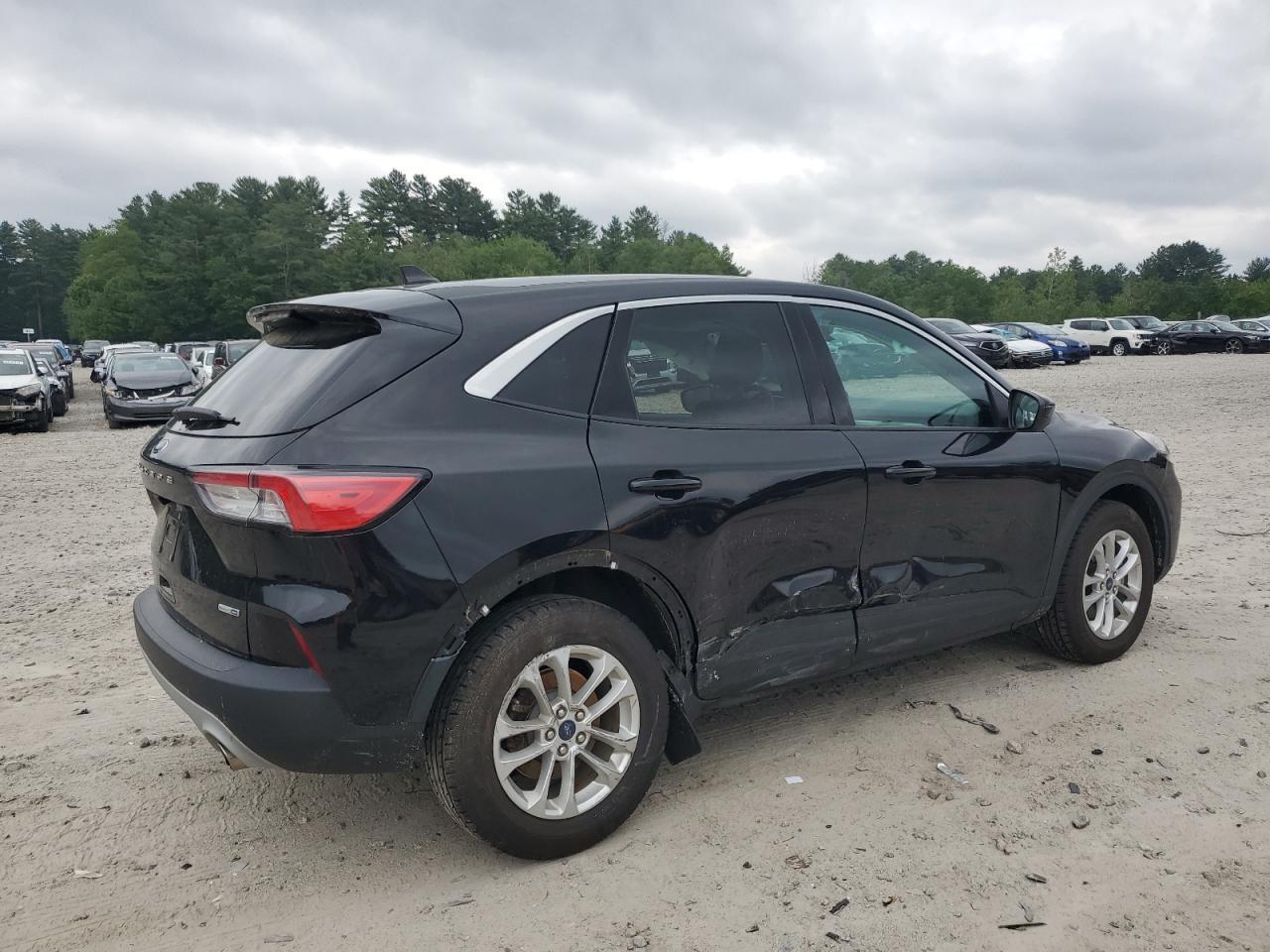 2020 Ford Escape Se - Фото 3