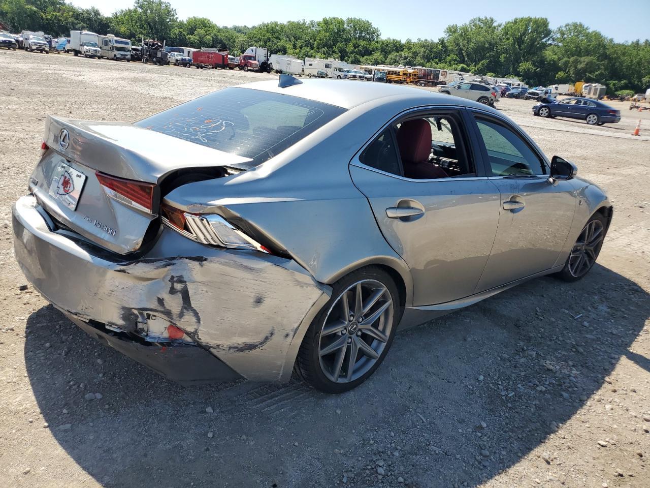 2018 Lexus Is 300 - Фото 3