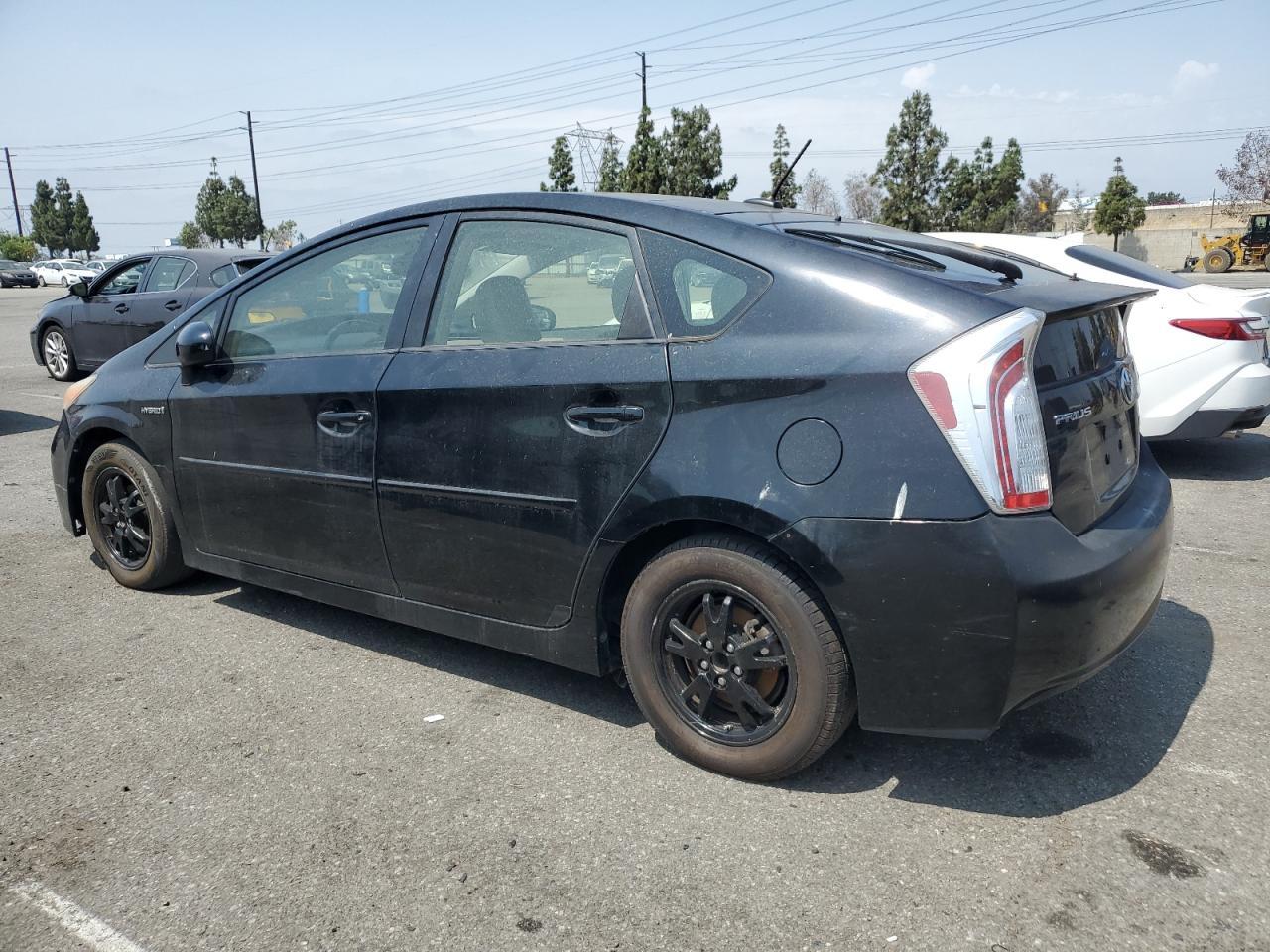 2013 Toyota Prius - Фото 2