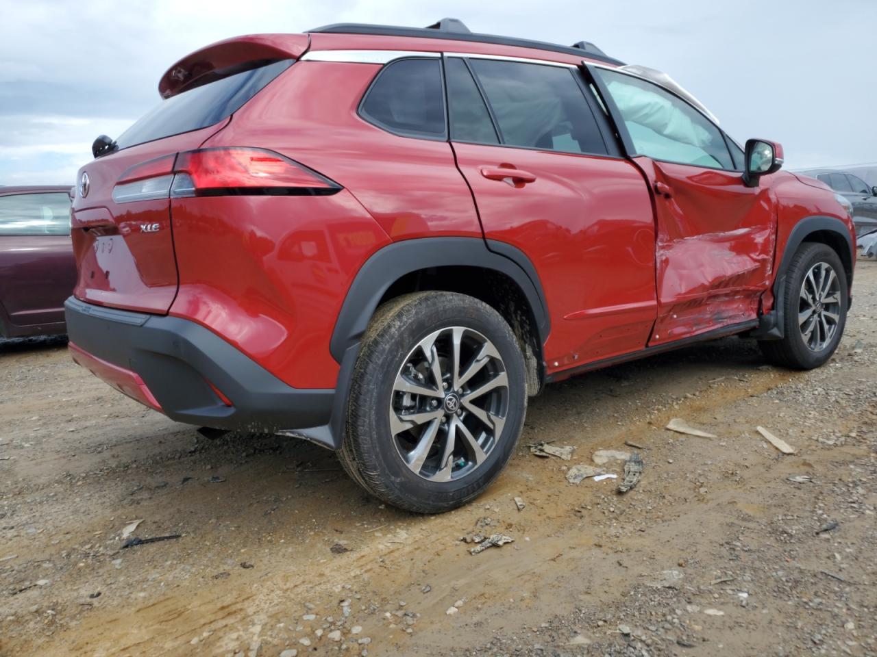 2024 Toyota Corolla Cross Xle - Image 3